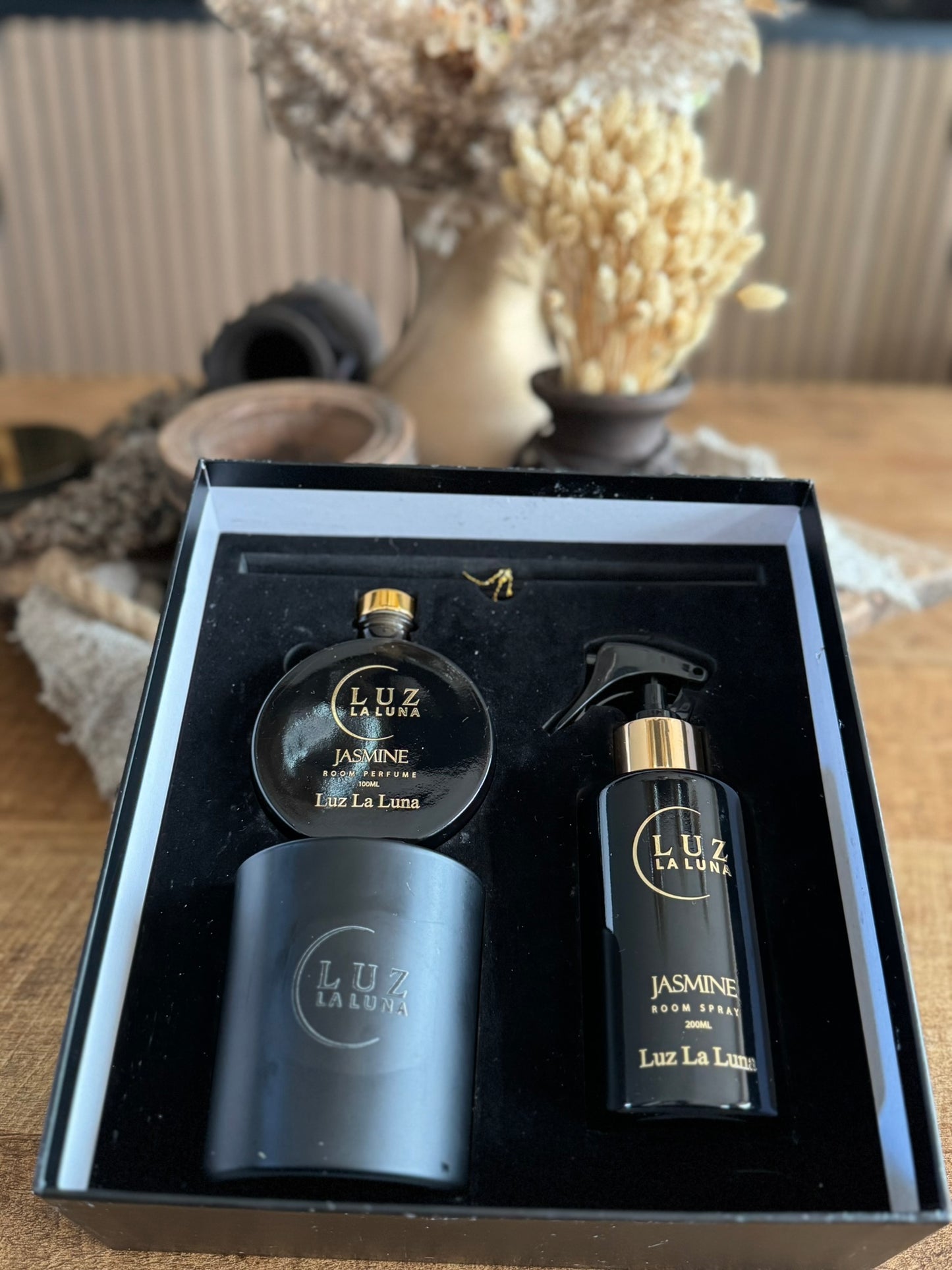 Giftset - relatiegeschenk - kerstpakket - geurkaars + roomspray + room perfume